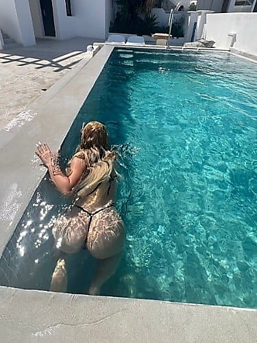 Anitta İzmir Çeşme